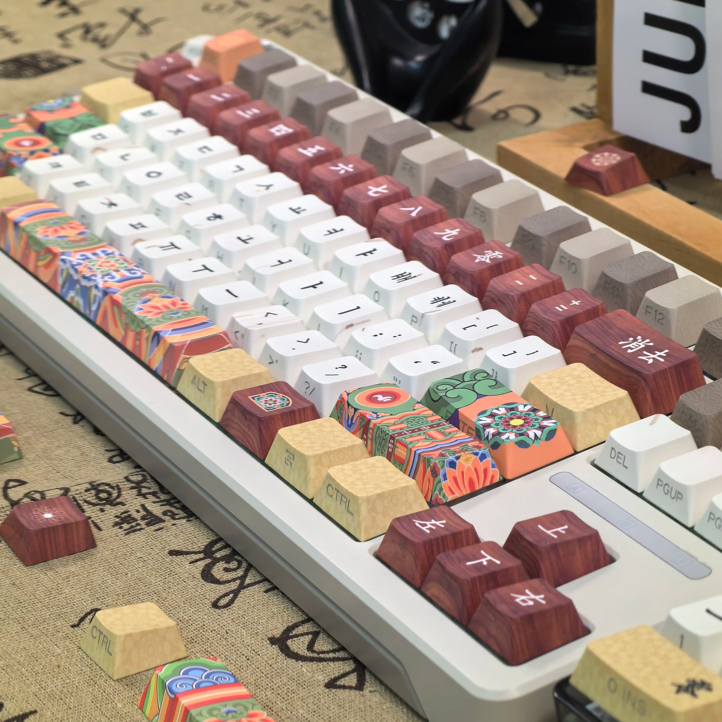 Hanok Heritage Keycap Set