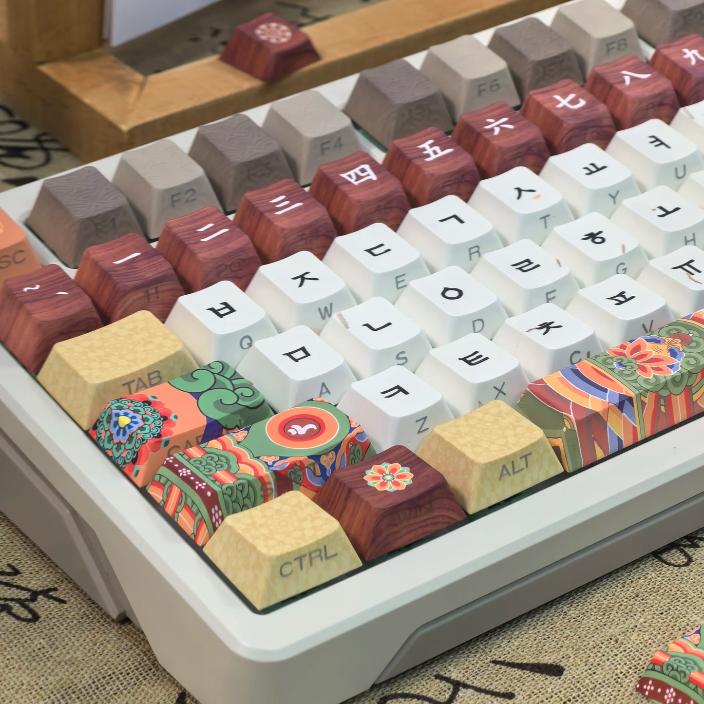 Hanok Heritage Keycap Set
